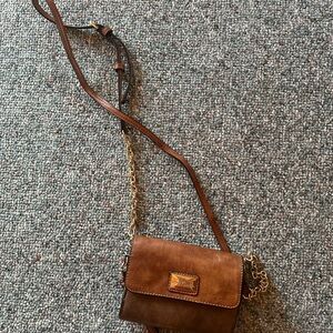 Simply Noelle Tan Crossbody Bag with Chain Strap
